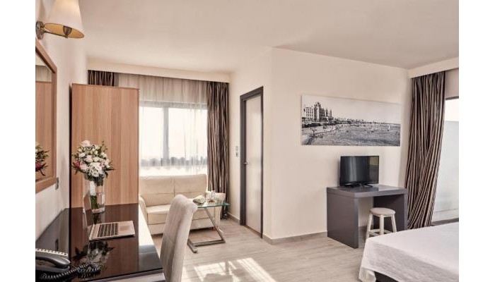 All Senses Ocean Blue Sea Side Resort poza 6