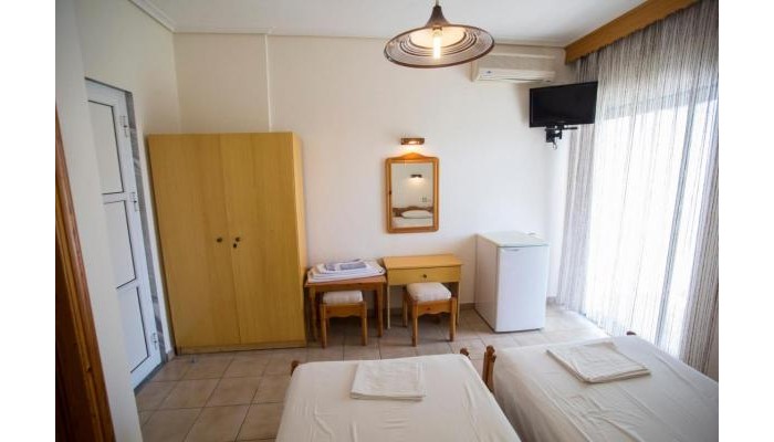 Hotel Kochili poza 1