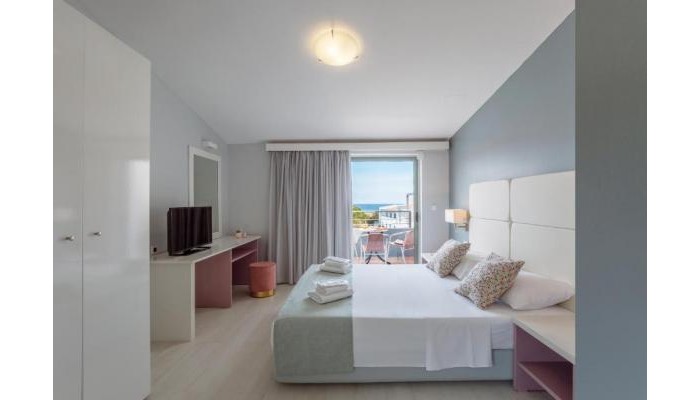 Sunrise Village poza 3