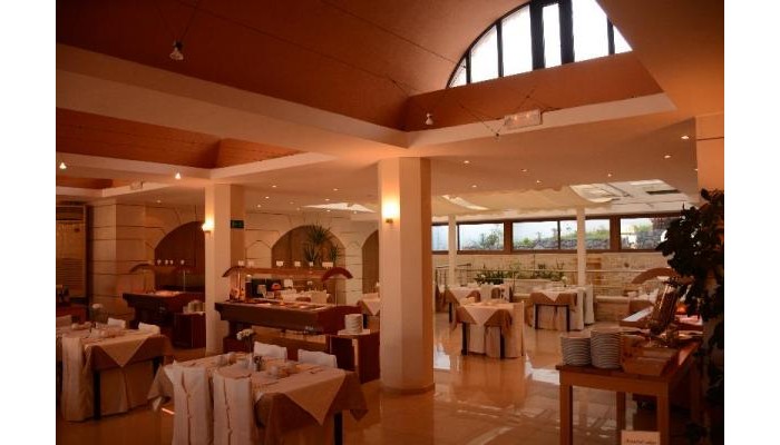 Hotel Macaris Suites And Spa poza 4