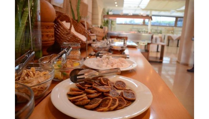 Hotel Macaris Suites And Spa poza 1