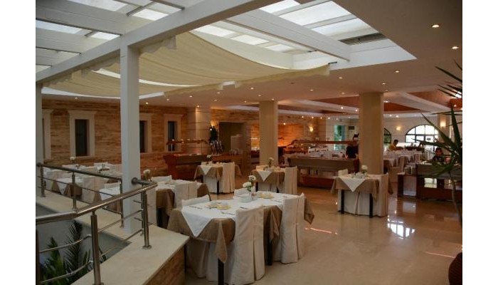 Hotel Macaris Suites And Spa poza 2