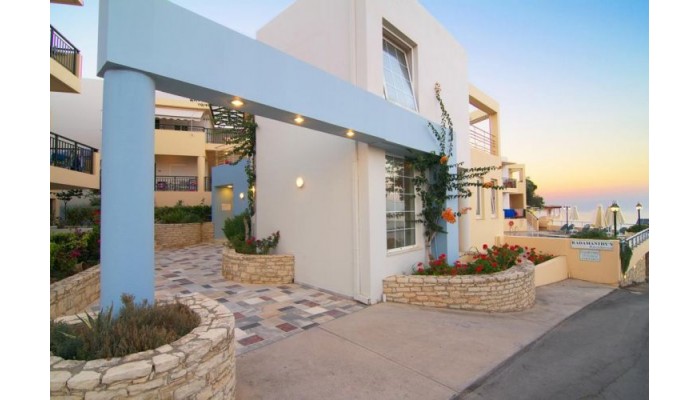 Radamanthy's Hotel Apartments poza 0