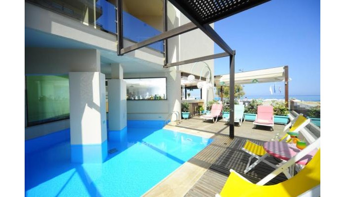 Steris Elegant Beach Hotel & Apartments poza 15